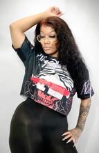 Load image into Gallery viewer, TRUST NO ONE Cropped Tee black
